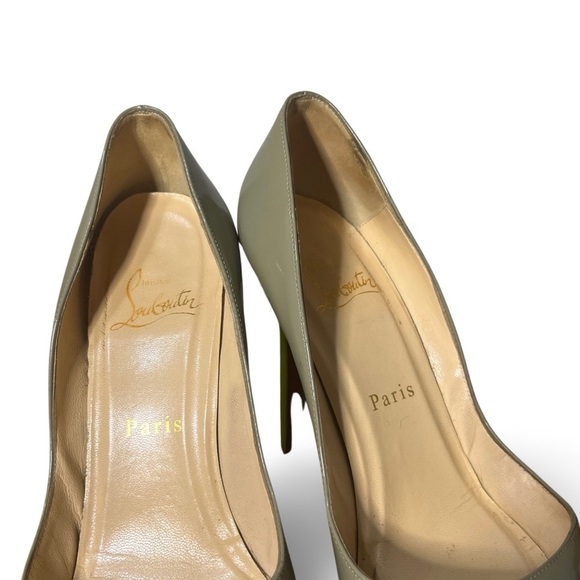 Christian Louboutin Pumps - Picture 6 of 7